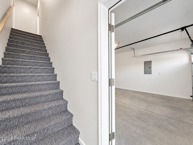 Building Photo - 344 S Marina St
