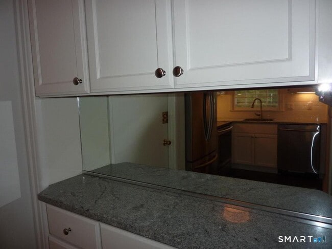 Building Photo - 62 Heritage Hill Rd