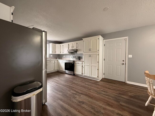 Building Photo - 2009 Sunbeam Rd