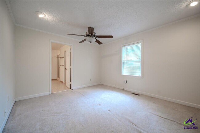 Building Photo - 413 Granada Terrace