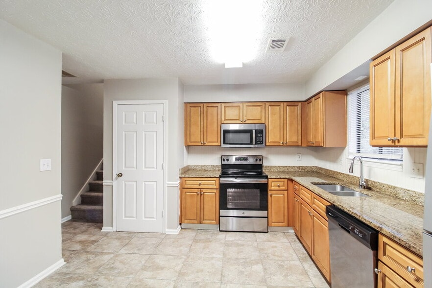 Building Photo - 4075 Sage Ct SW
