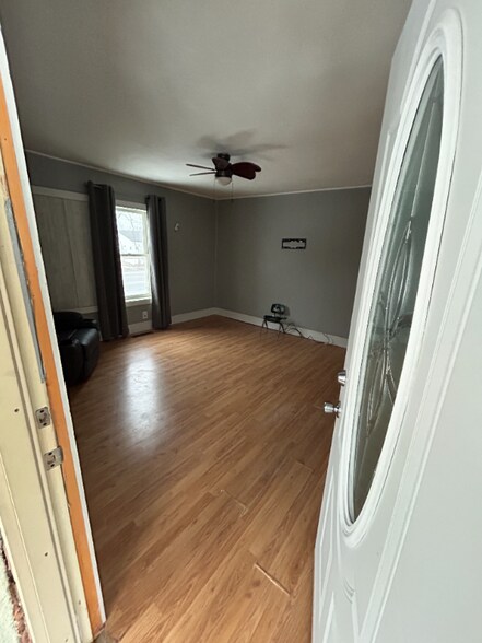 Building Photo - 220 Arnold Ave N