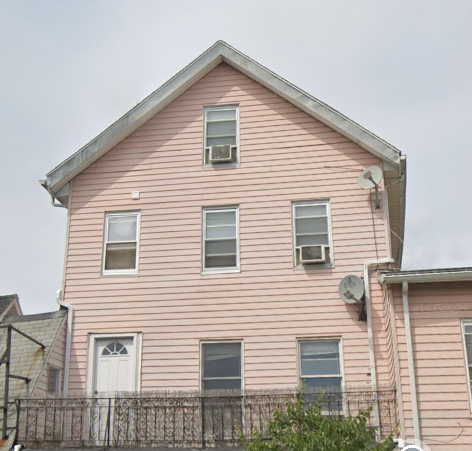 Building Photo - 585 Somerville Ave