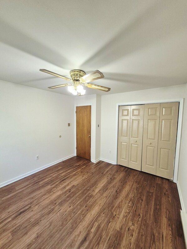Building Photo - 1412 Blair St