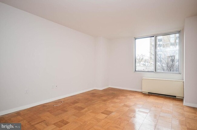 Building Photo - 3001 Veazey Terrace NW