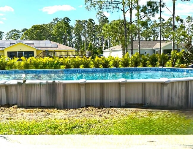 Building Photo - 6193 Cabal Ln