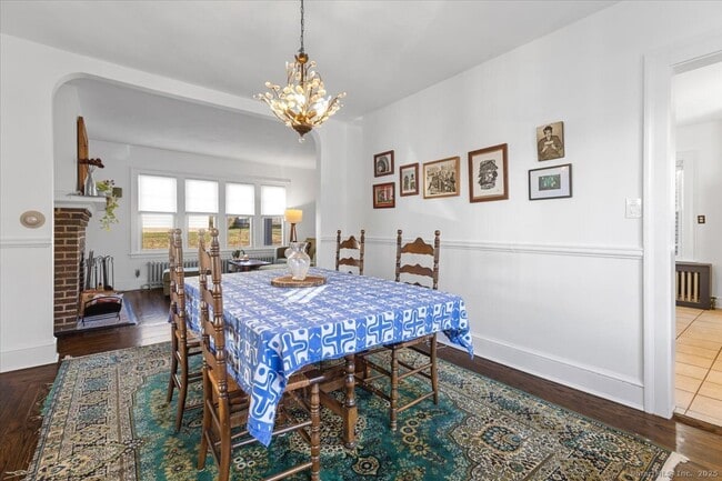 Building Photo - 171 Waite St