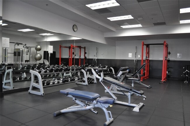 Building Photo - 1200 Brickell Bay Dr