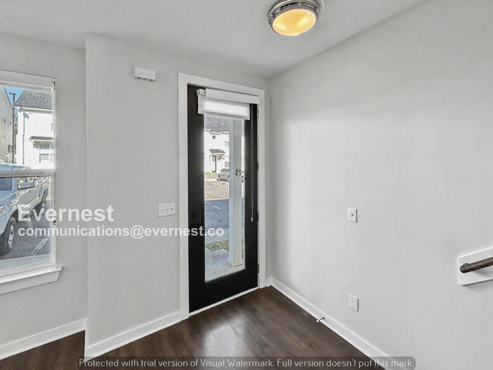 Building Photo - 205 Jeffries Wy