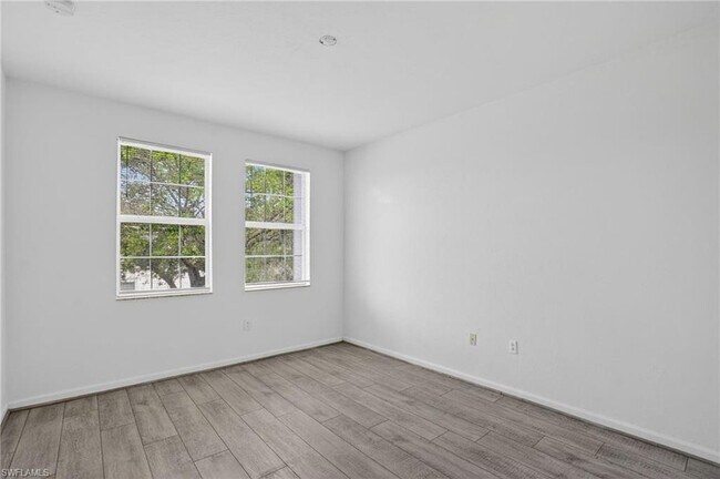 Building Photo - 7005 Romana Way