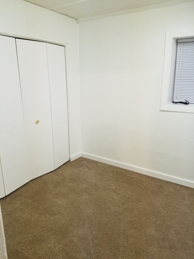 Building Photo - Newly remodeled 2 bed 1 bath in Prime Stev...