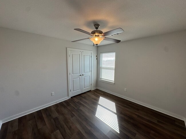 Building Photo - 4401 Havanna