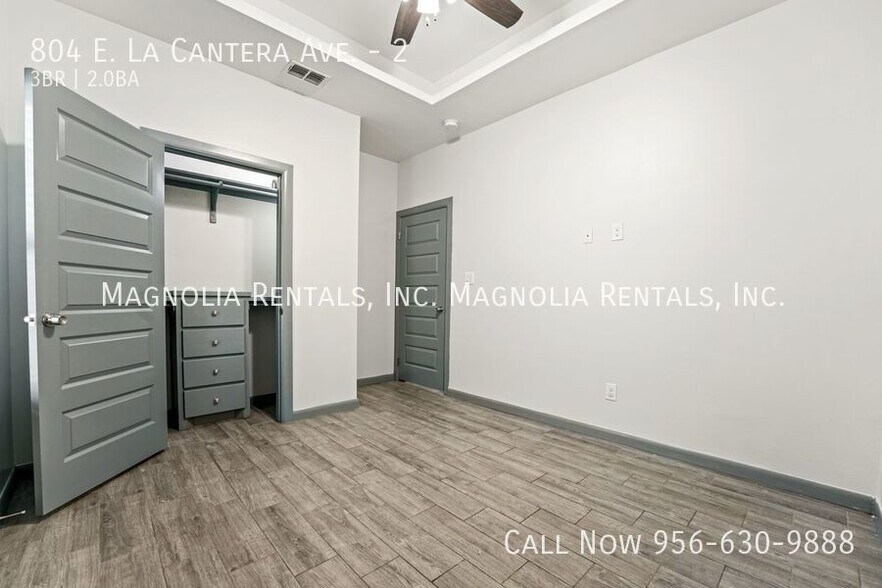 Building Photo - 804 E la Cantera Ave