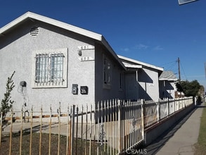 Building Photo - 431 W 112th St