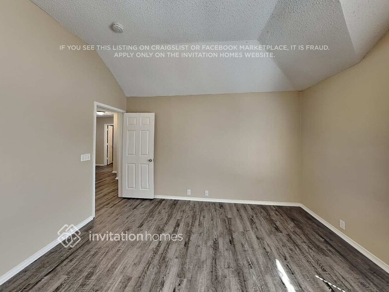 Building Photo - 1700 Lansdale Dr