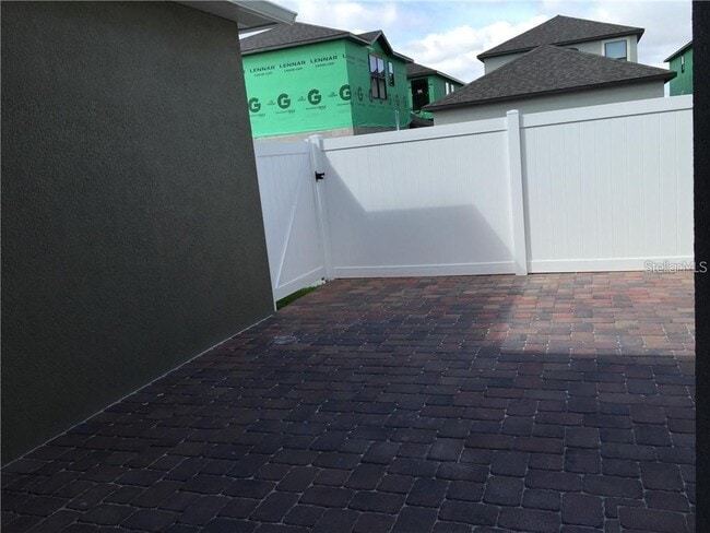 Building Photo - 13048 Garridan Ave