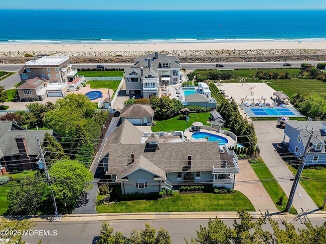 Building Photo - 69 Seaview Ave