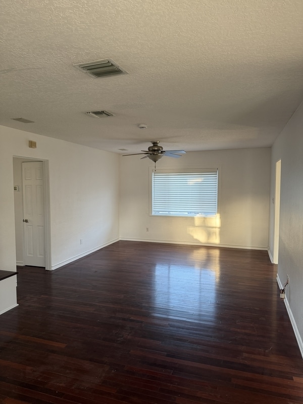 Building Photo - 3009 Oberlin Ave