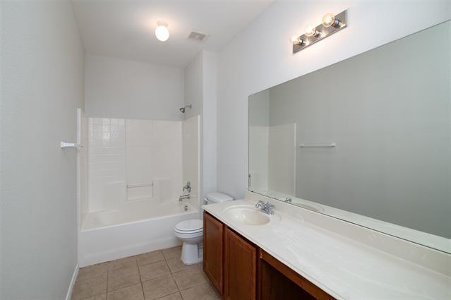 Building Photo - 13221 Poppy Hill Ln