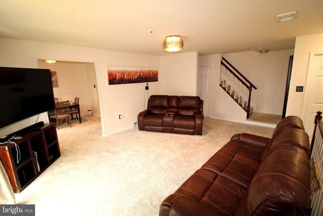 Building Photo - 7863 Apache Ridge Ct