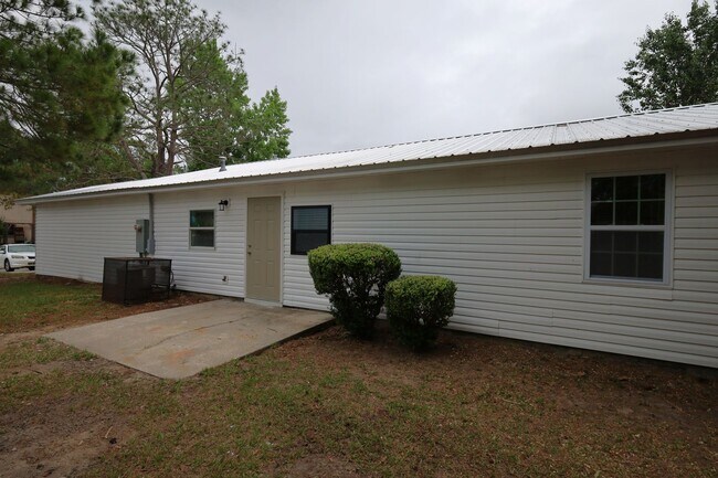 Building Photo - 2816 Kirkwood Cir