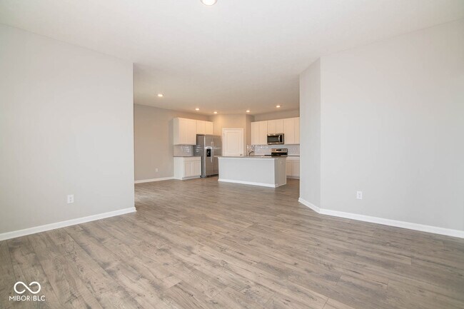 Building Photo - 876 Downey Ln