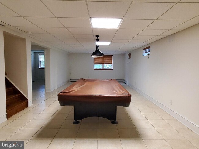 Building Photo - 4802 S Haven Dr