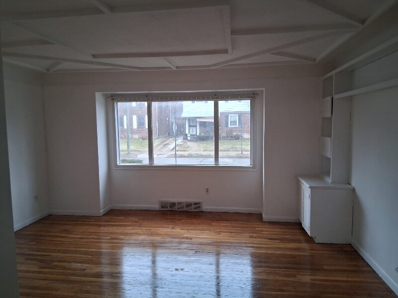 Building Photo - 16624 Tracey St