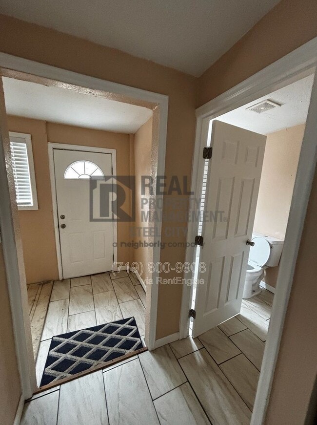 Building Photo - 218 Polk St