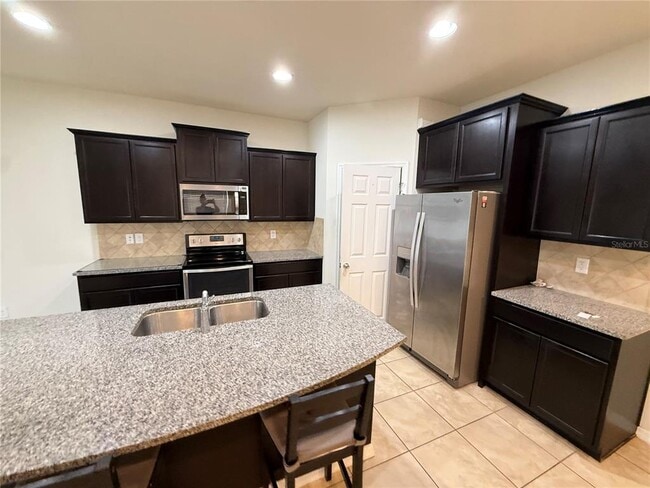 Building Photo - 9154 Hillcroft Dr