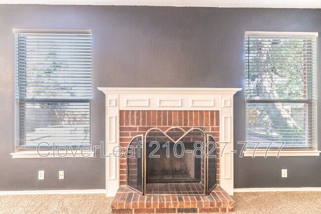 Building Photo - 16615 Raven Glenn