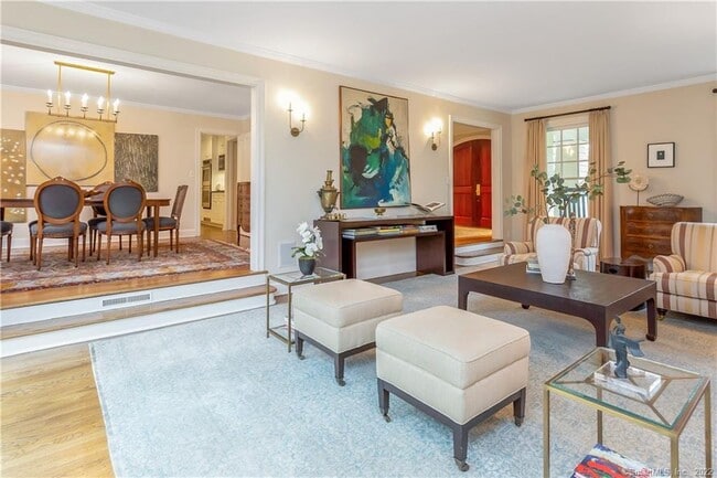 Building Photo - 6 Searles Rd