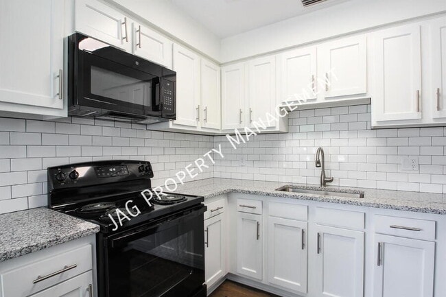 Building Photo - 1426 Berrier St