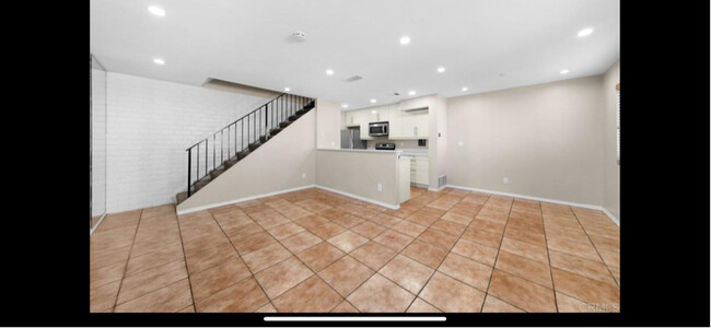 Building Photo - 9856 Buena Vista Ave