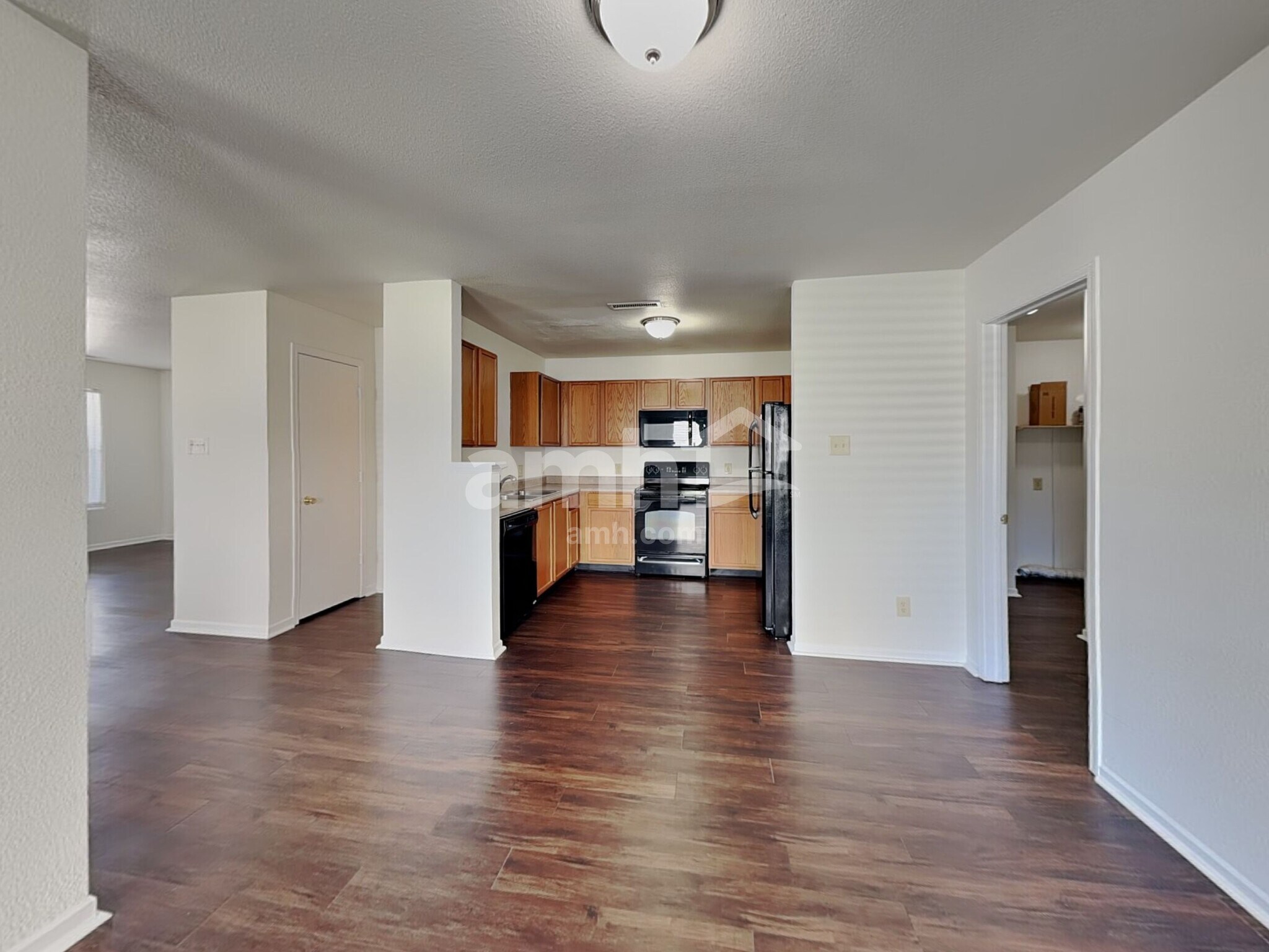 Building Photo - 10155 Cumberland Pointe Blvd