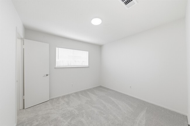 Building Photo - 16615 Dounreay Dr