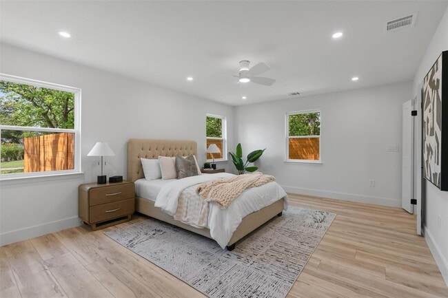 Building Photo - 5604 Overbrook Dr