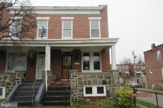 Building Photo - 1 N Monastery Avenue