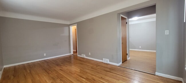 Building Photo - 18258 Curtain Ave