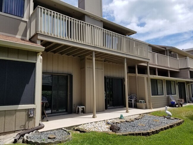 Building Photo - Beautiful Townhome 2 Bedroom 2.5 Bathroom