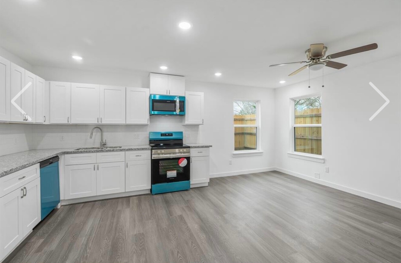 Building Photo - 7813 Laura Koppe Rd