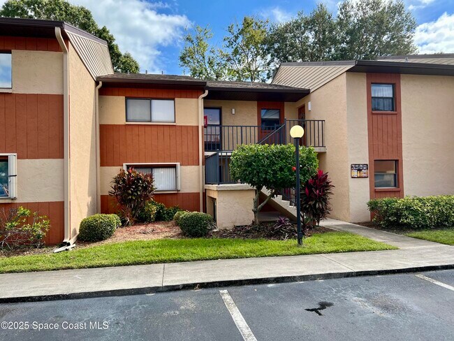 Building Photo - 2369 Golf Lake Cir