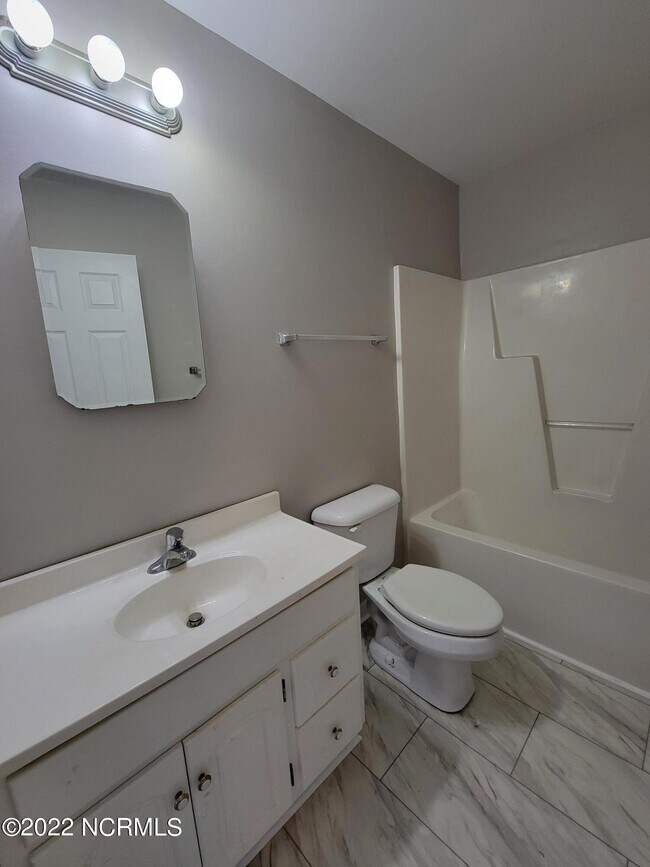 Building Photo - 109 Daughety Ct