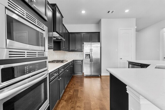 Building Photo - 148 Gray Pne Grv