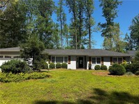 Building Photo - 265 Pebble Trail