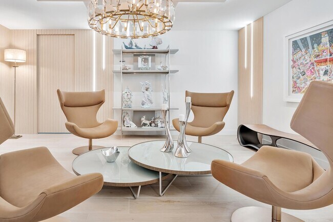 Building Photo - 900 N Ocean Blvd