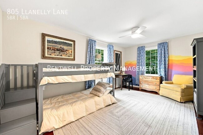 Building Photo - 805 Llanelly Ln