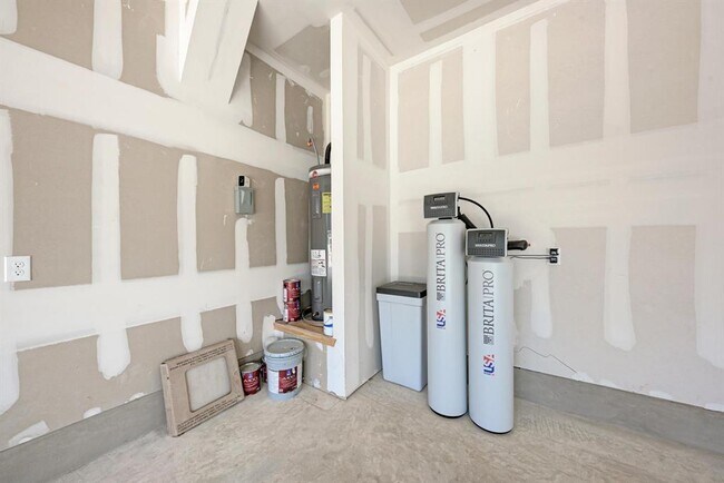 Building Photo - 113 Rampart Lp