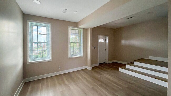 Building Photo - 3411 Reisterstown Rd