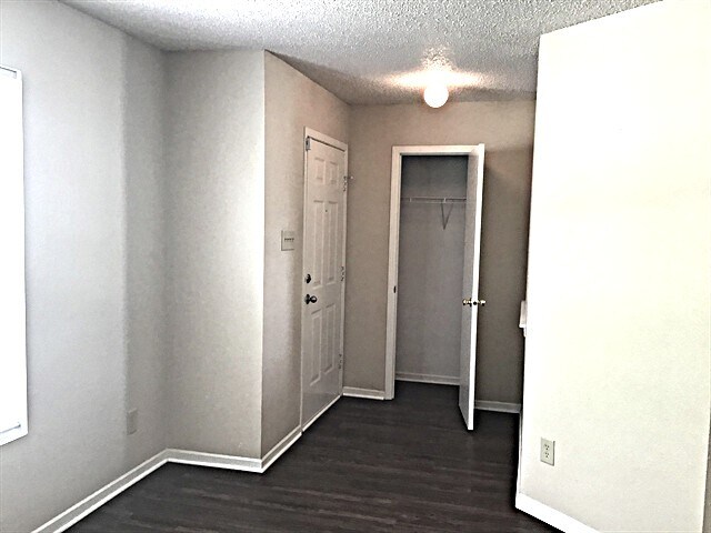 Building Photo - 14438 Banister Dr